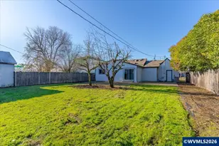 1425 Calapooia St SW, Albany, OR 97321 - Photo 34