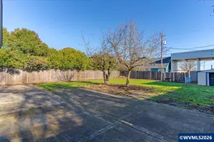 1425 Calapooia St SW, Albany, OR 97321 - Photo 30