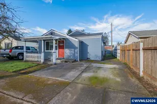 767 18th St NE, Salem, OR 97301 - Photo 2