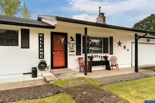 18430 SW Broad Oak Bl, Aloha, OR 97007 - Photo 4