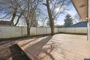 495 Angelee Ct, Lebanon, OR 97355 - Photo 30