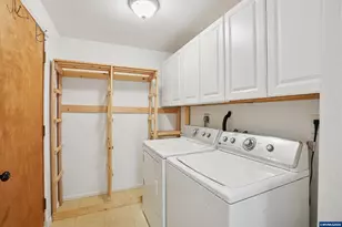 495 Angelee Ct, Lebanon, OR 97355 - Photo 28