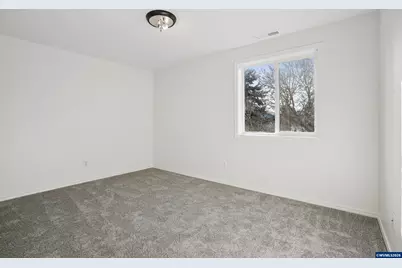 495 Angelee Ct, Lebanon, OR 97355 - Photo 24