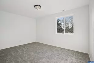 495 Angelee Ct, Lebanon, OR 97355 - Photo 24