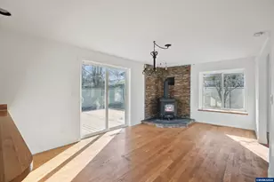 495 Angelee Ct, Lebanon, OR 97355 - Photo 10