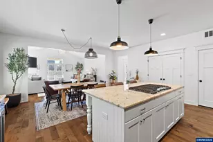 462 Turnberry Ave, Woodburn, OR 97071 - Photo 12