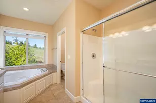 1739 Gemma St NW, Salem, OR 97304 - Photo 38