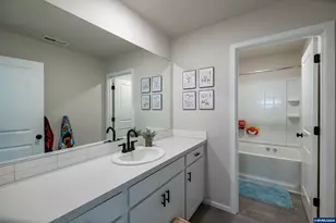 2275 Halter Dr, Woodburn, OR 97071 - Photo 26