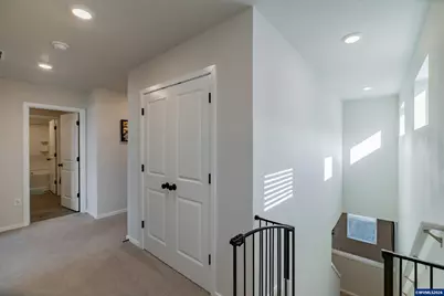 2275 Halter Dr, Woodburn, OR 97071 - Photo 16