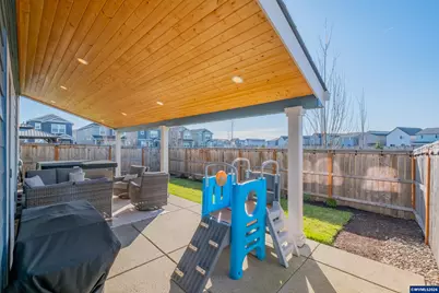 2275 Halter Dr, Woodburn, OR 97071 - Photo 34