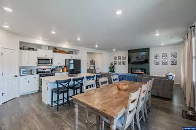 2275 Halter Dr, Woodburn, OR 97071 - Photo 10