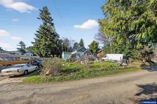 4877 NE H Ave, Neotsu, OR 97364 - Photo 2