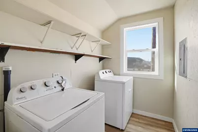 108 W 1st St, Canby, OR 97013 - Photo 12