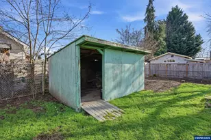 108 W 1st St, Canby, OR 97013 - Photo 26