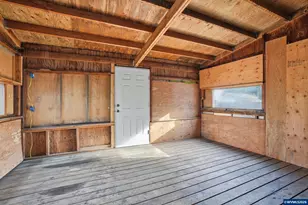 108 W 1st St, Canby, OR 97013 - Photo 20