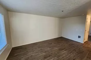 1894 Clay (1894-1892-1890) St SE, Albany, OR 97322 - Photo 8