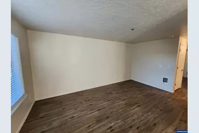 1894 Clay (1892, 1890, 1894) St SE, Albany, OR 97322 - Photo 8