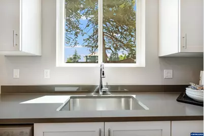 1498 Logan Pkw SE, Albany, OR 97322 - Photo 6