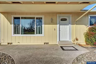 208 44th Ave NE, Salem, OR 97317 - Photo 6