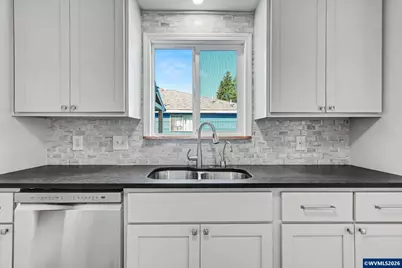 208 44th Av NE, Salem, OR 97317 - Photo 16