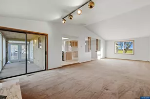 8949 S Gribble Rd, Canby, OR 97013 - Photo 8