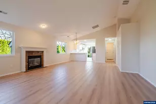 3804 Goldfish Farm Rd SE, Albany, OR 97322 - Photo 10