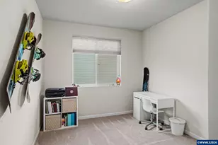 215 Walnut St, Mount Angel, OR 97362 - Photo 20