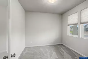 215 Walnut St, Mount Angel, OR 97362 - Photo 6