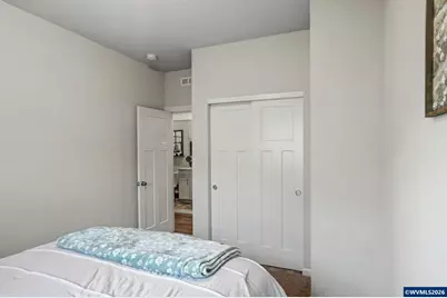 215 Walnut St, Mount Angel, OR 97362 - Photo 18