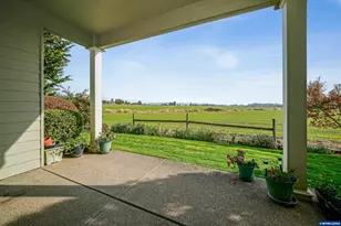 736 SE St Andrews Ln, Dallas, OR 97338 - Photo 32