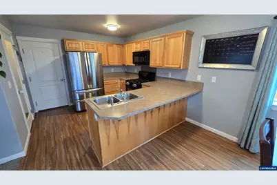 1840 Lyon St SW, Albany, OR 97322 - Photo 6