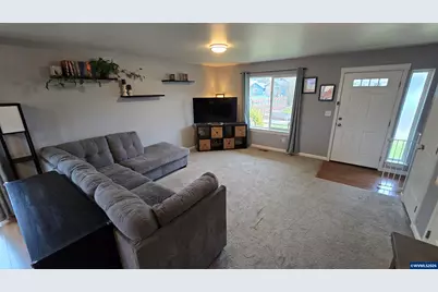 1840 Lyon St SW, Albany, OR 97322 - Photo 4