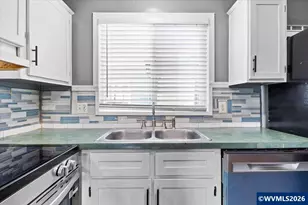 4792 NE Wyoming Circle, Salem, OR 97305 - Photo 18