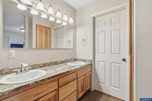 1110 Reuben Boise Rd, Dallas, OR 97338 - Photo 24