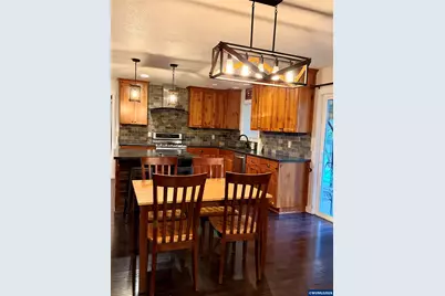 435 14th St, Lyons, OR 97358 - Photo 2
