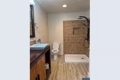 435 14th St, Lyons, OR 97358 - Photo 14