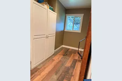 435 14th St, Lyons, OR 97358 - Photo 8