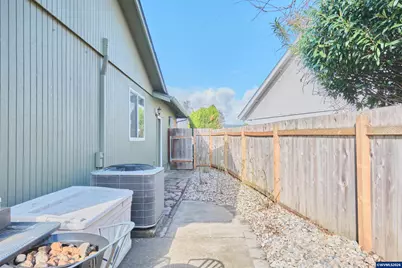 268 Dorcas Dr N, Keizer, OR 97303 - Photo 36