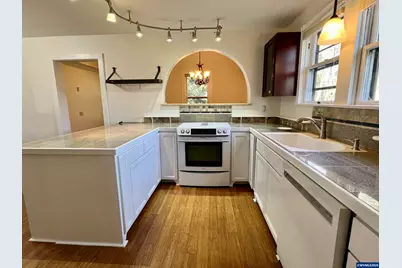 40544 McDowell Creek Dr, Lebanon, OR 97355 - Photo 10