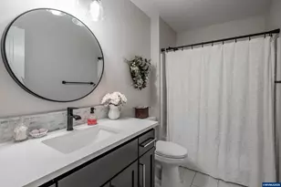 494 Troon Ave, Woodburn, OR 97071 - Photo 28
