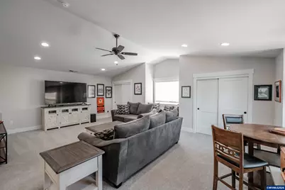 494 Troon Av, Woodburn, OR 97071 - Photo 30