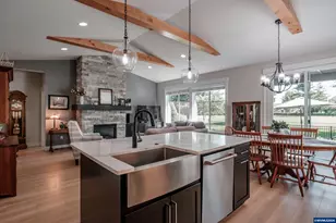 494 Troon Ave, Woodburn, OR 97071 - Photo 12