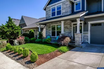 494 Troon Av, Woodburn, OR 97071 - Photo 2