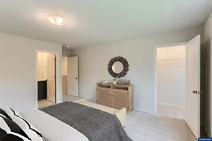 2402 Sawtelle Dr, Woodburn, OR 97071 - Photo 10