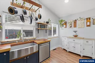 701 SE Juniper Ave, Dallas, OR 97338 - Photo 12