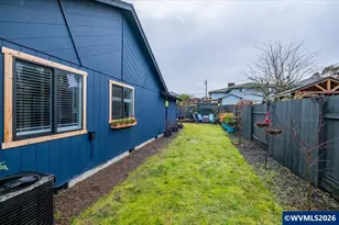 701 SE Juniper Ave, Dallas, OR 97338 - Photo 42