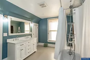 488 S Second St, Lebanon, OR 97355 - Photo 18