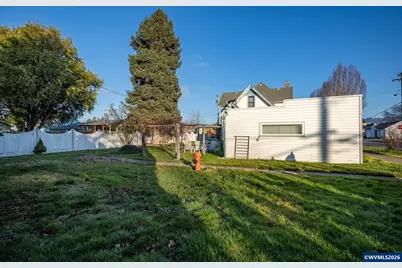 488 S 2nd St, Lebanon, OR 97355 - Photo 34