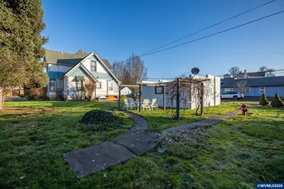488 S 2nd St, Lebanon, OR 97355 - Photo 32