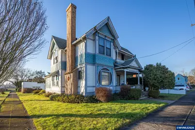 488 S 2nd St, Lebanon, OR 97355 - Photo 1